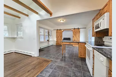 27 Forest Trail, Ridge, NY 11961 - Photo 8