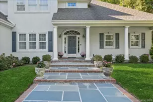 5 Morgan Ln, Locust Valley, NY 11560 - Photo 2