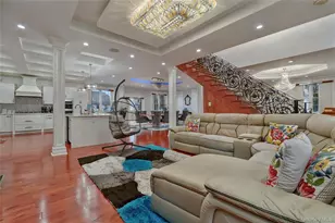 193-19 109th Rd, Saint Albans, NY 11412 - Photo 10