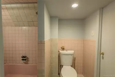 24 Jackson Street, Glen Cove, NY 11542 - Photo 18