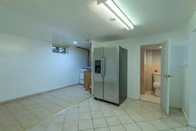 24 Jackson Street, Glen Cove, NY 11542 - Photo 16