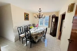 62-27 69th Ln, Middle Village, NY 11379 - Photo 8