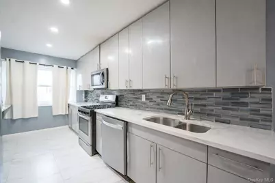 23 Yucca Drive, New York, NY 10312 - Photo 16