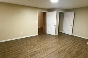 9 S Clinton St, Poughkeepsie, NY 12601 - Photo 8