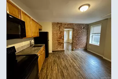 9 S Clinton Street #B, Poughkeepsie, NY 12601 - Photo 4