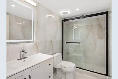 1247 Ixworth Road, Valley Stream, NY 11580 - Photo 18