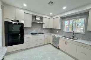 32 Berkshire Rd, Great Neck, NY 11023 - Photo 10