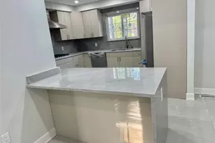 32 Berkshire Rd, Great Neck, NY 11023 - Photo 26