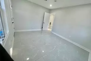 32 Berkshire Rd, Great Neck, NY 11023 - Photo 16