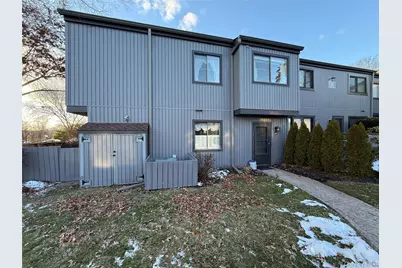 1801 Holly Walk, Poughkeepsie, NY 12603 - Photo 2