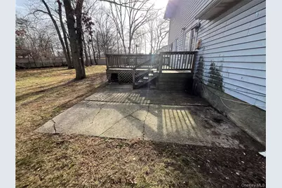 981 Connetquot Avenue, Central Islip, NY 11722 - Photo 2