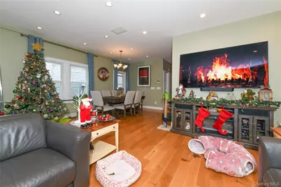 2688 Rosebud Avenue, Merrick, NY 11566 - Photo 10