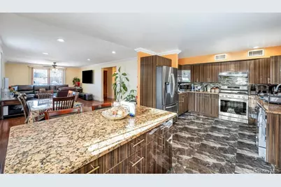 296 Burkhard Avenue, Mineola, NY 11501 - Photo 20