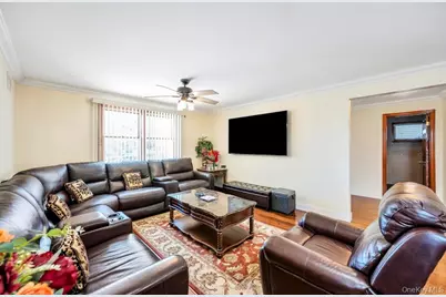 296 Burkhard Avenue, Mineola, NY 11501 - Photo 8