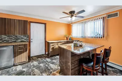 296 Burkhard Avenue, Mineola, NY 11501 - Photo 18