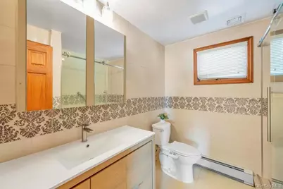 296 Burkhard Avenue, Mineola, NY 11501 - Photo 34