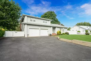100 E 7th St, Deer Park, NY 11729 - Photo 2