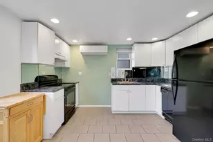 100 E 7th St, Deer Park, NY 11729 - Photo 6