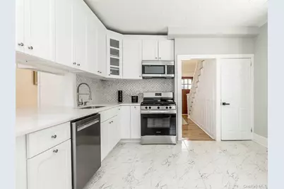 85 Webster Avenue, Port Washington, NY 11050 - Photo 12