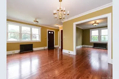 35 Birch Street, Locust Valley, NY 11560 - Photo 2