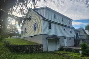 31 West St, Marlboro, NY 12542 - Photo 2