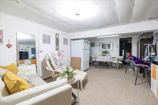 2934 Kinloch Rd, Wantagh, NY 11793 - Photo 22