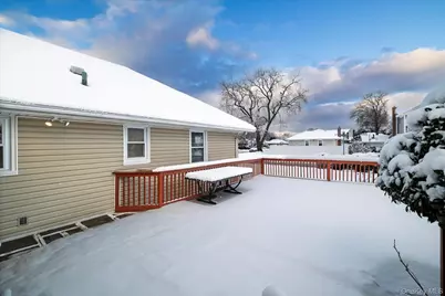 2934 Kinloch Road, Wantagh, NY 11793 - Photo 28