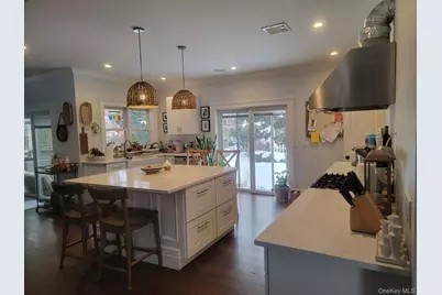 9 Floral Lane, Saint James, NY 11780 - Photo 6