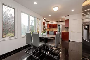 18 Locust Dr, Great Neck, NY 11021 - Photo 10