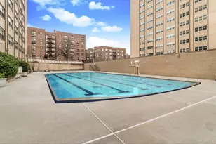 102-30 66 Rd, Forest Hills, NY 11375 - Photo 20