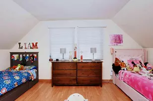 5 Wintergreen Dr, Coram, NY 11727 - Photo 16