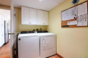 5 Wintergreen Dr, Coram, NY 11727 - Photo 8