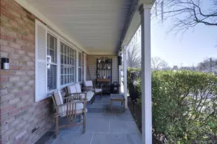 5 Wintergreen Dr, Coram, NY 11727 - Photo 4