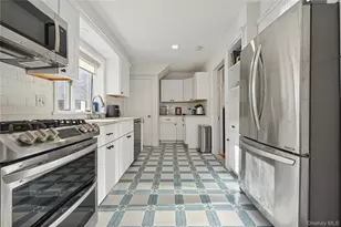 109 Longworth Ave, Woodmere, NY 11598 - Photo 14