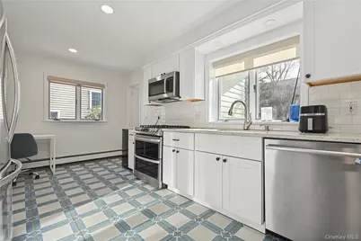 109 Longworth Avenue, Woodmere, NY 11598 - Photo 10