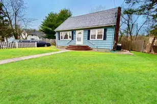 117 Blydenburg Ave, Smithtown, NY 11787 - Photo 2