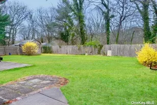 117 Blydenburg Ave, Smithtown, NY 11787 - Photo 18