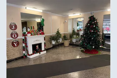 33-26 92 Street #4X, Jackson Heights, NY 11372 - Photo 12