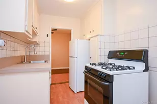33-26 92nd St, Jackson Heights, NY 11372 - Photo 2