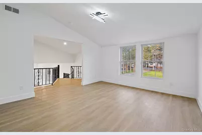 39 Overland Drive, Wallkill, NY 12589 - Photo 10