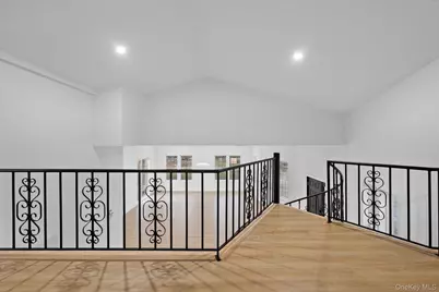 39 Overland Drive, Wallkill, NY 12589 - Photo 8