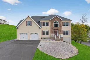 1 Jessica Ct, Goshen, NY 10924 - Photo 2