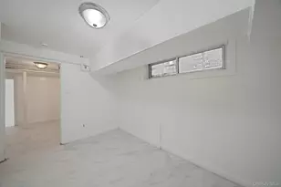 87-03 168th Pl, Jamaica, NY 11432 - Photo 38