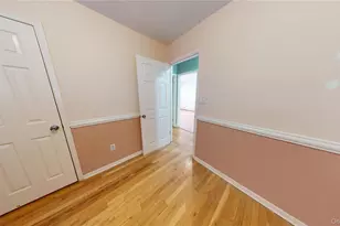 8 Pleasant Ave, Farmingdale, NY 11735 - Photo 12