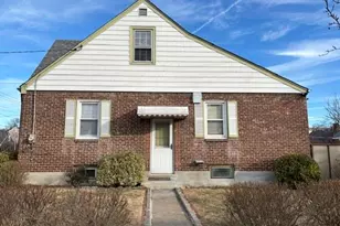 1041 Mosefan St, Franklin Square, NY 11010 - Photo 4