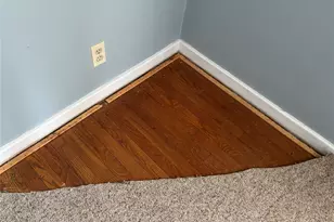 1041 Mosefan St, Franklin Square, NY 11010 - Photo 36