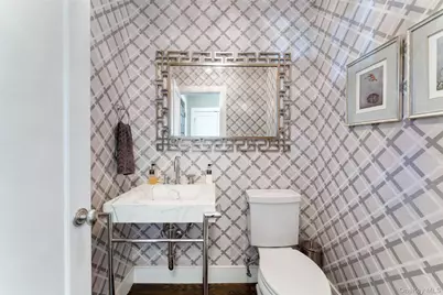 29 Dobbs Terrace, Scarsdale, NY 10583 - Photo 14