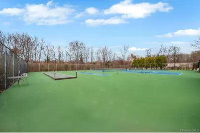 2 W Pond Court, Smithtown, NY 11787 - Photo 32