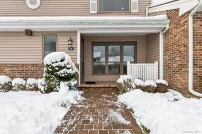 2 W Pond Court, Smithtown, NY 11787 - Photo 2