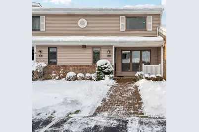 2 W Pond Court, Smithtown, NY 11787 - Photo 1